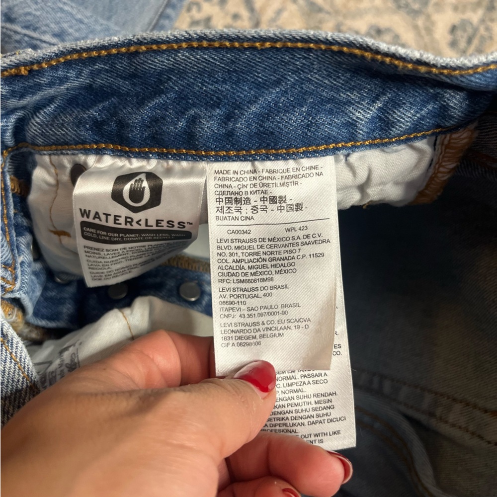 LEVI'S 501 Skinny Jeans in Can't Touch This Size 26x28 - Picture 6 of 10